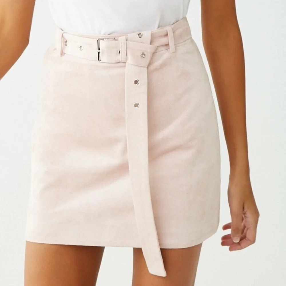 forever 21 Blush Pink Belted Faux Suede Mini Skirt size small NWT